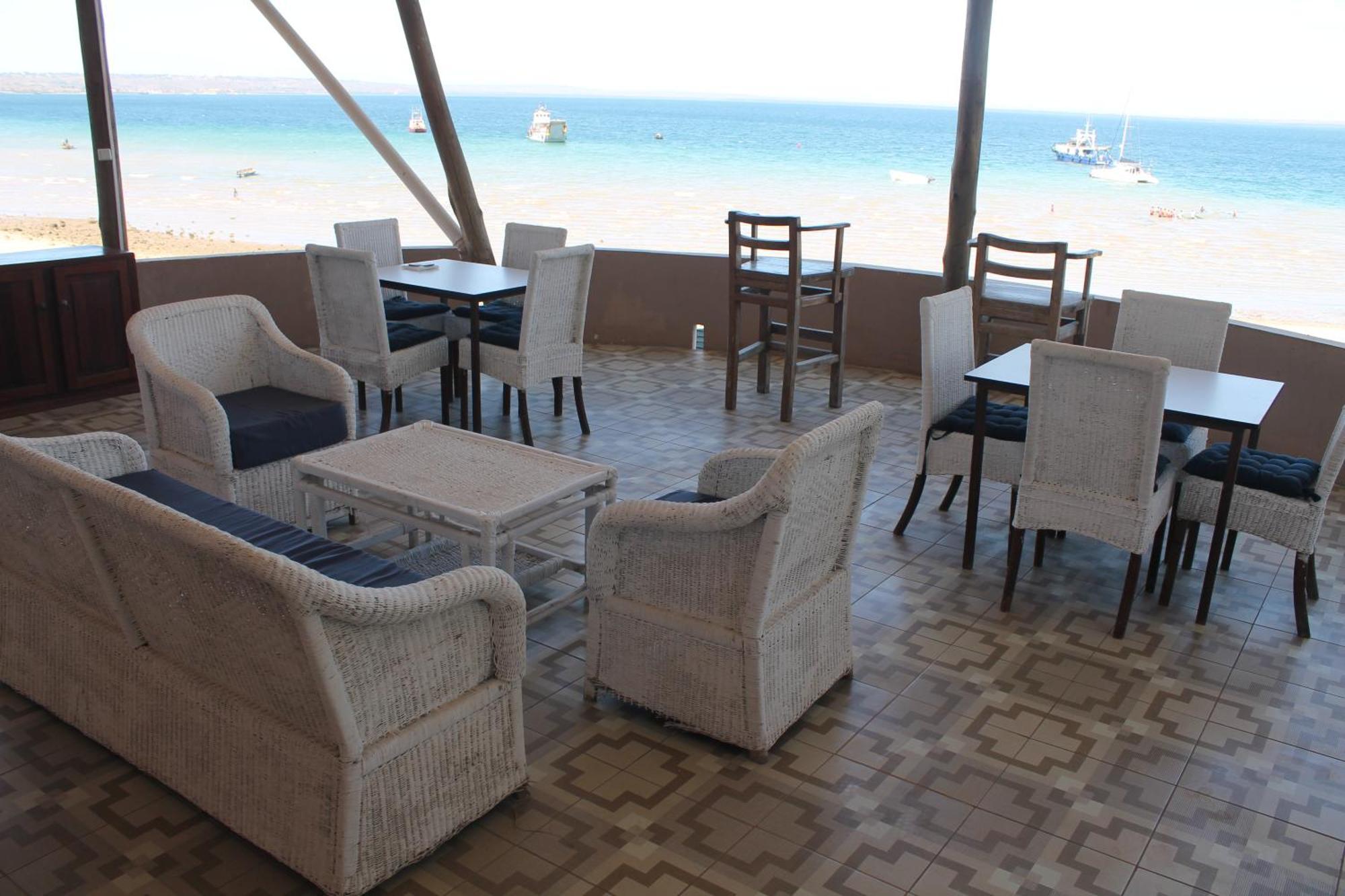 Wharf Side Inn Pemba Exteriör bild